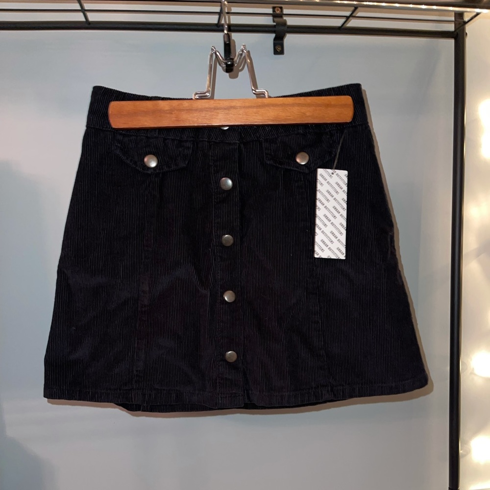 URBAN OUTFITTERS CORDUROY SKIRT